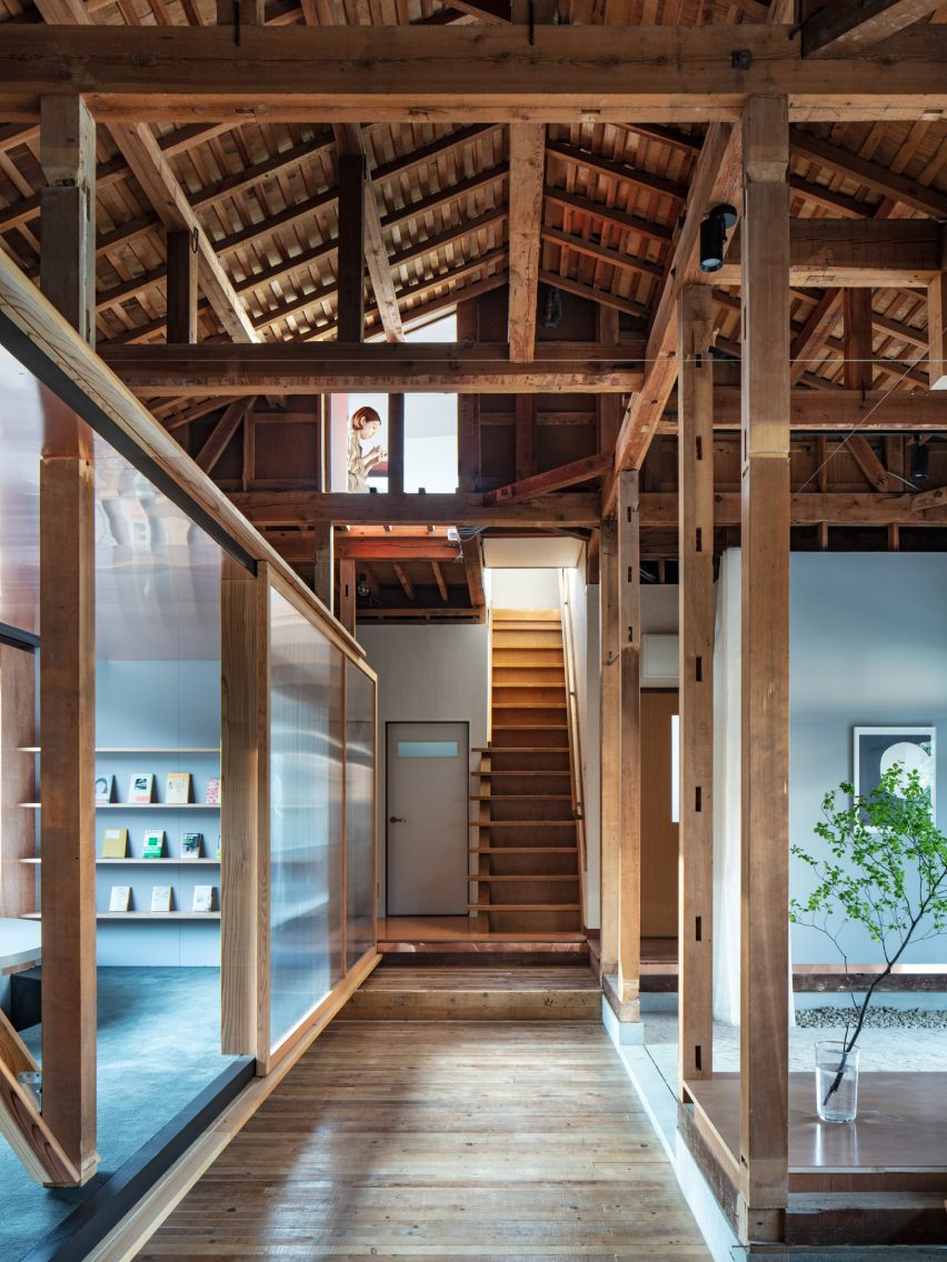 House in Toyama by NYAWA
