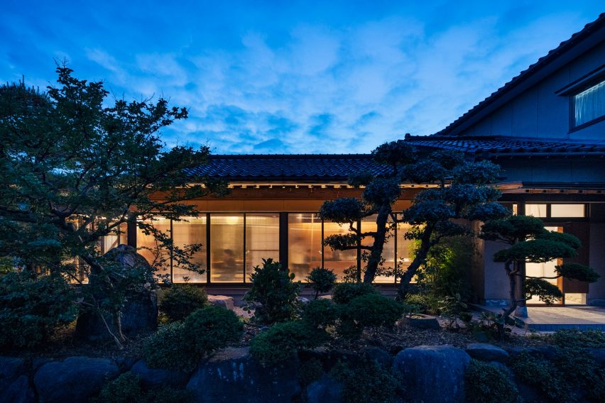 House in Toyama by NYAWA