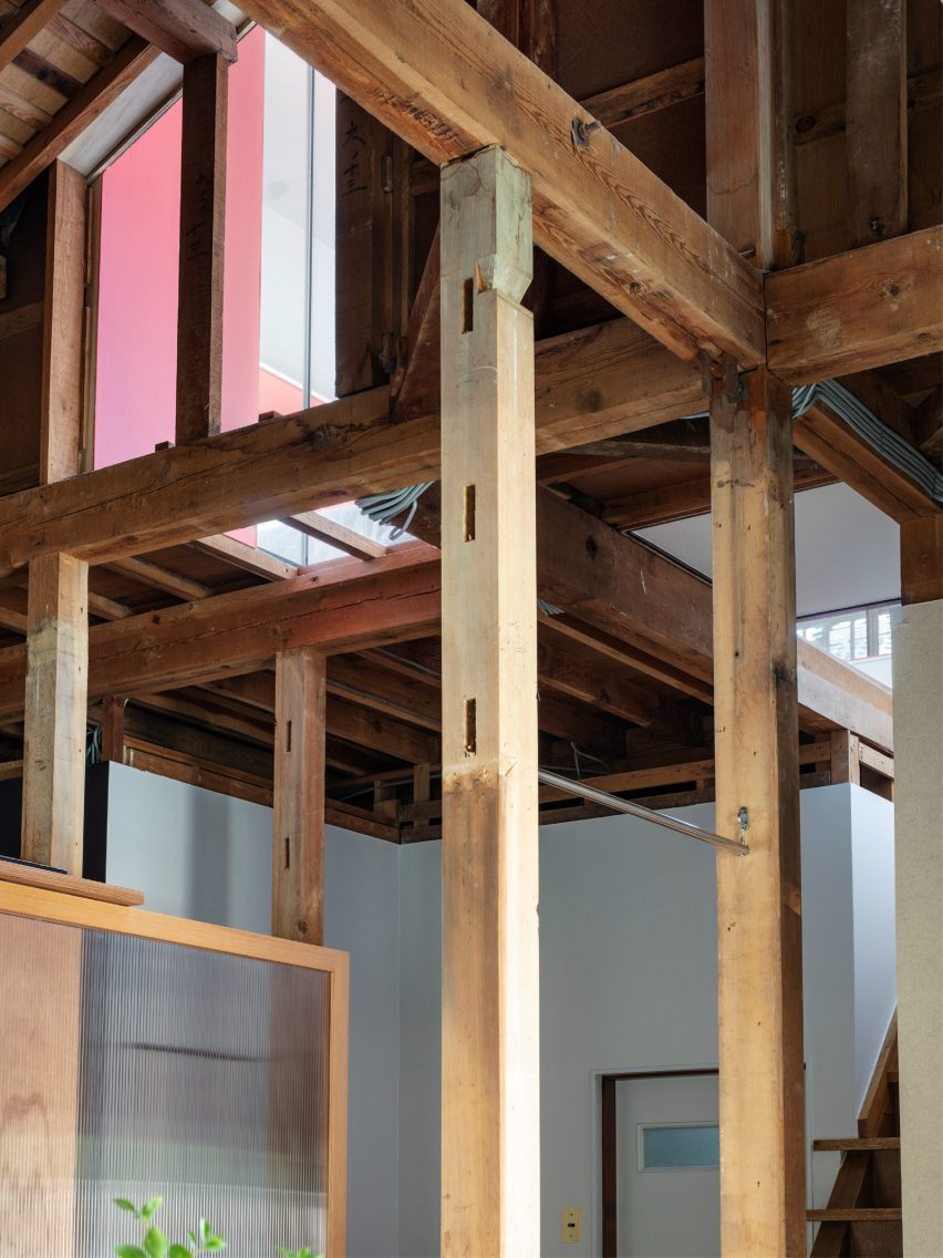 House in Toyama by NYAWA