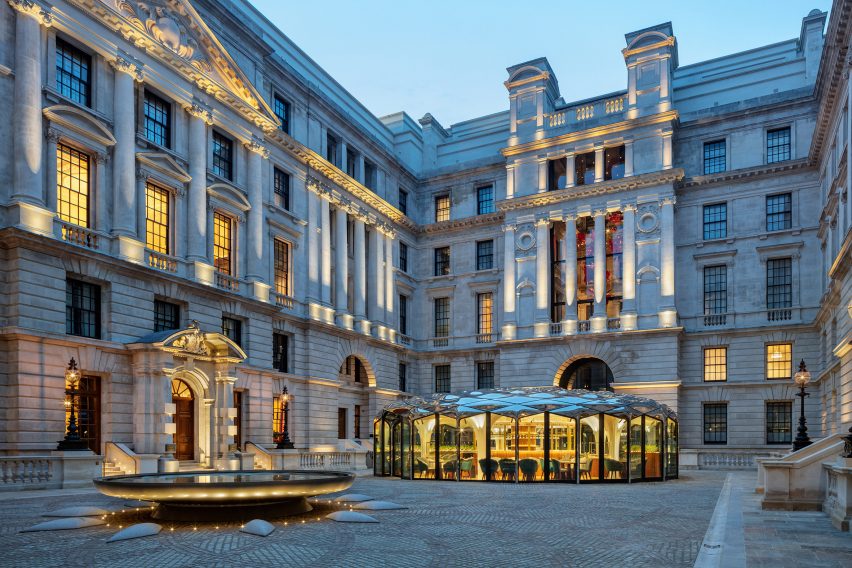 Courtyard pavilion and fountain designed by DaeWha Kang Design London