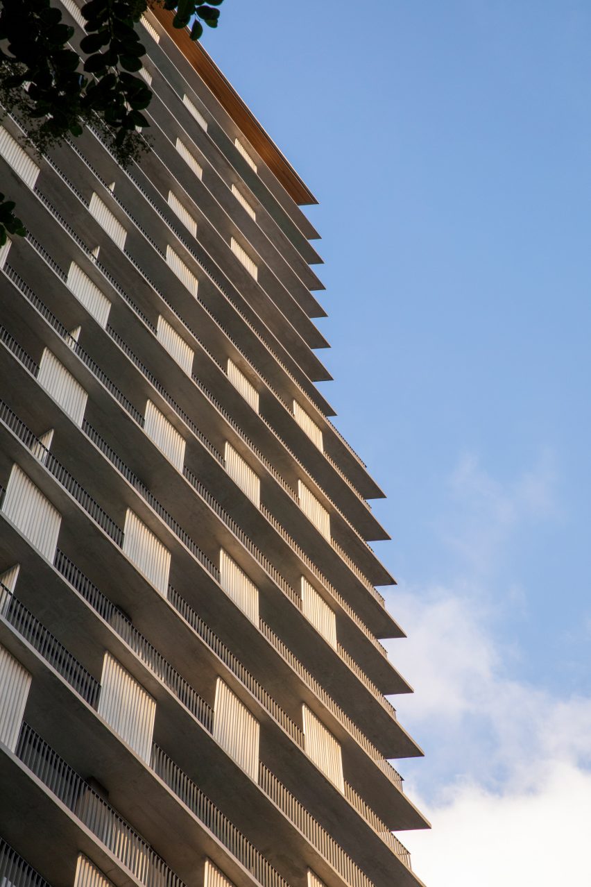 Onze22 tower by Triptyque
