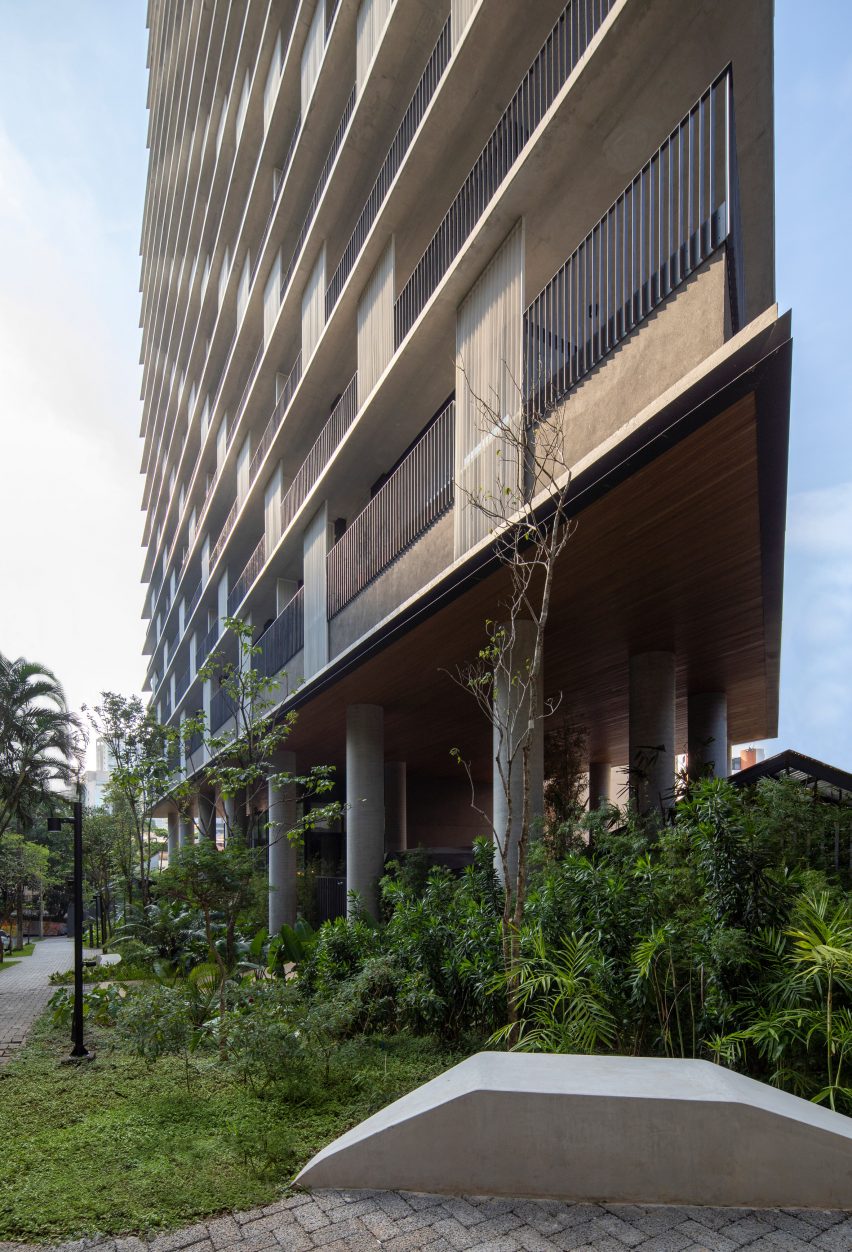 Onze22 tower by Triptyque
