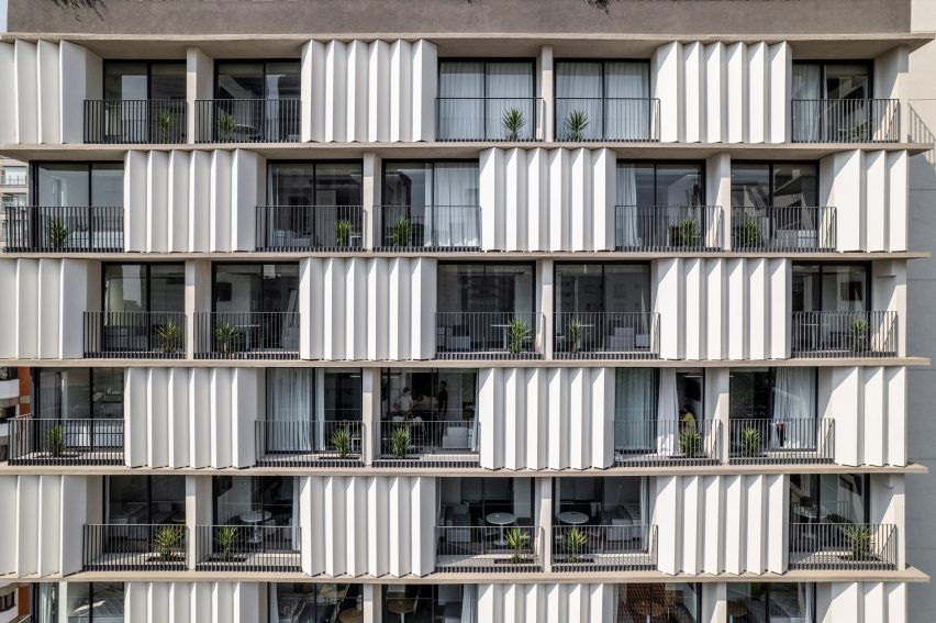 Onze22 tower by Triptyque