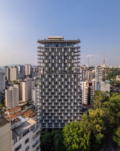 Onze22 tower by Triptyque