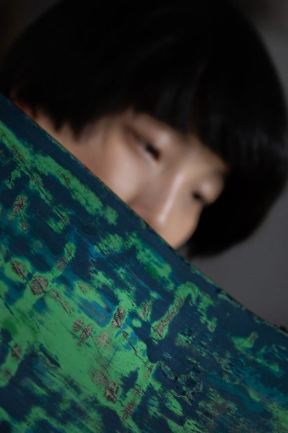 Pao Hui Kao making her Lacquer Leafs