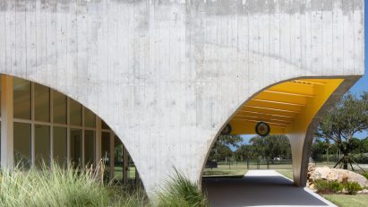 Brooks + Scarpa Florida Fieldhouse