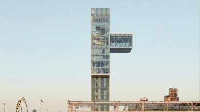 Montreal port tower