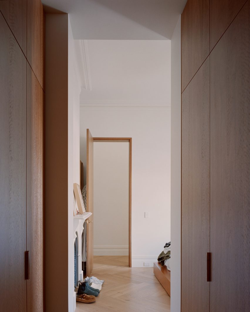 Quarry House in Melbourne by Winwood McKenzie