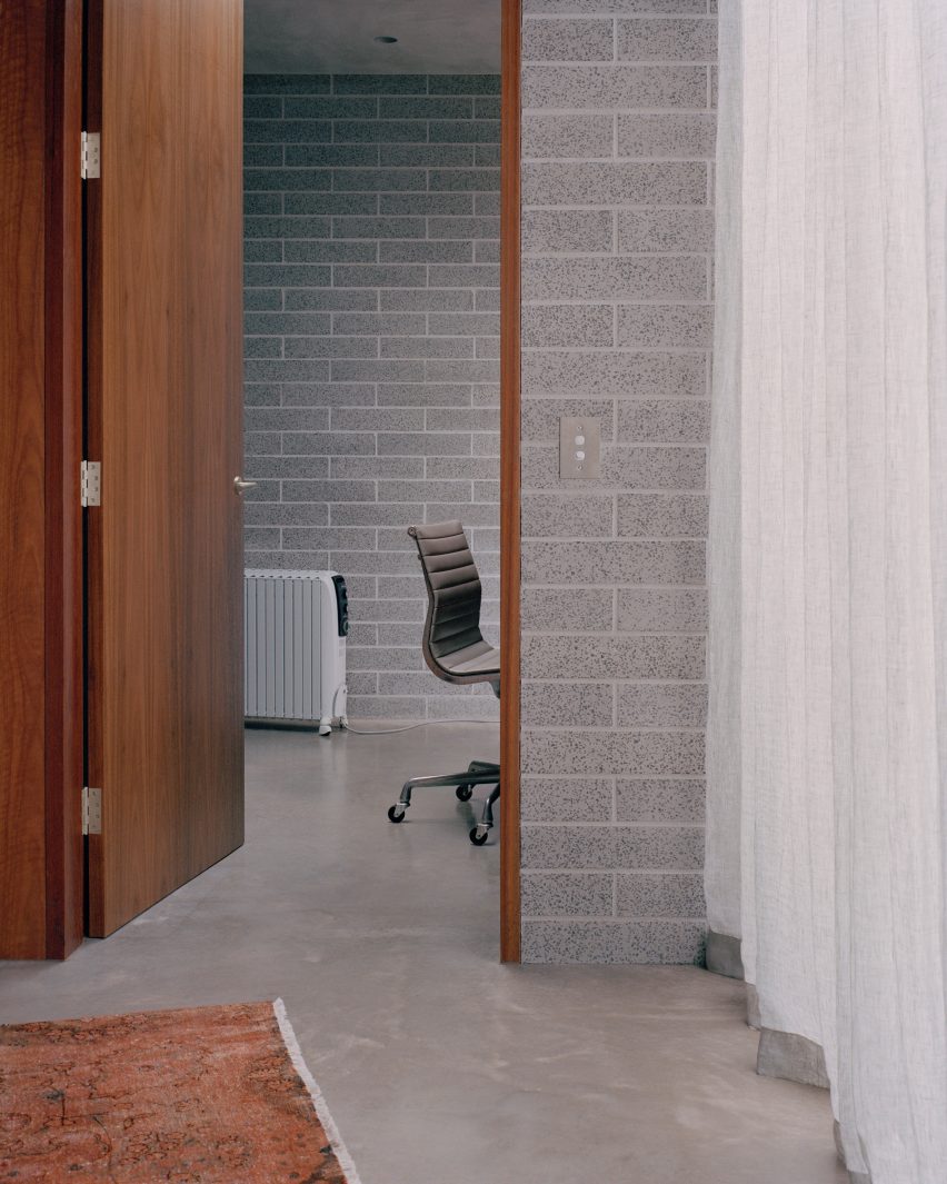 Quarry House in Melbourne by Winwood McKenzie
