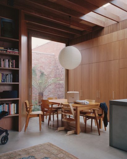 Quarry House in Melbourne by Winwood McKenzie
