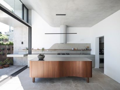 Renovated kitchen and dining area in Sydney home by Sam Crawford Architects