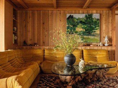Togo sofa in yellow
