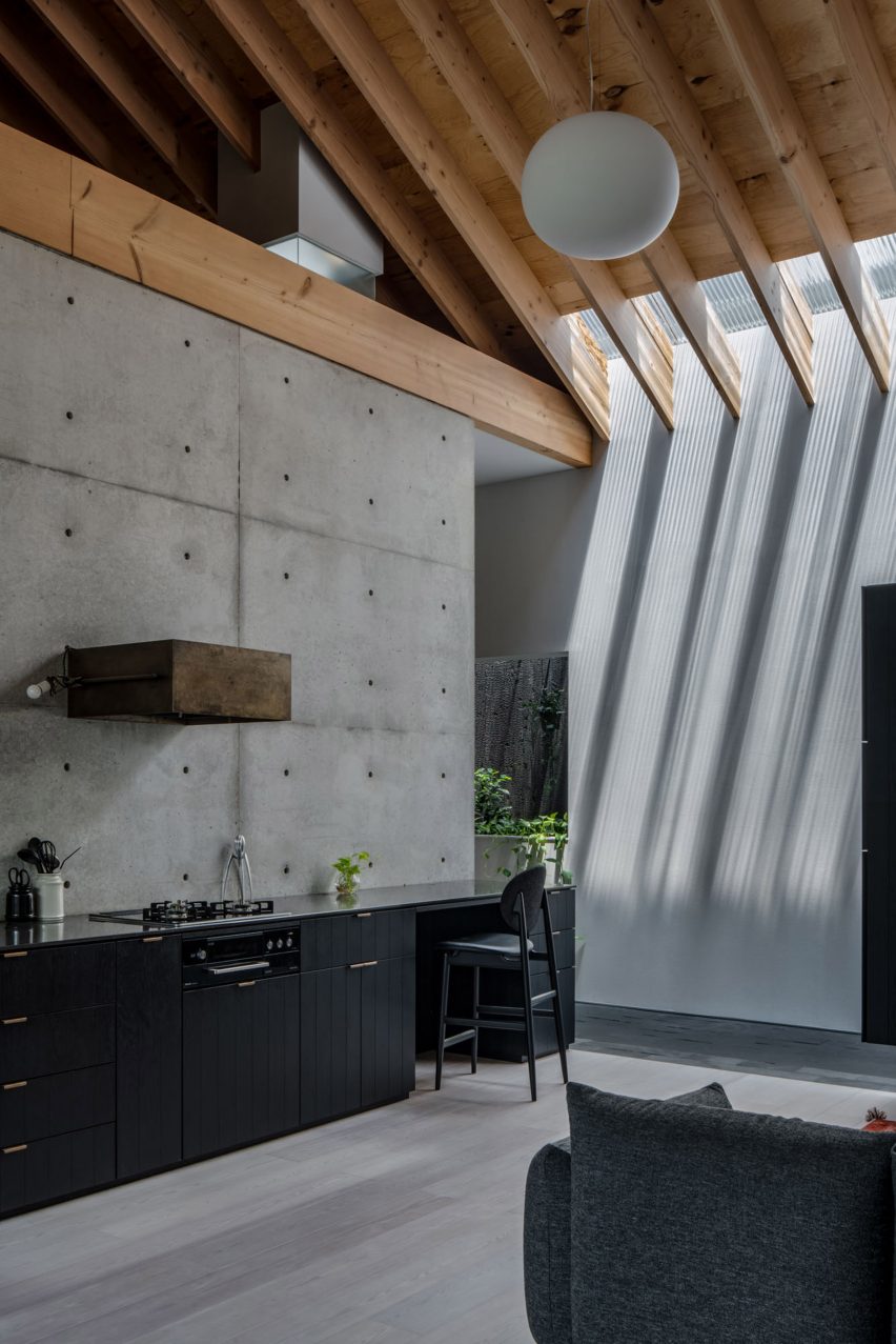 Yamaguchicho House in Japan by Slow