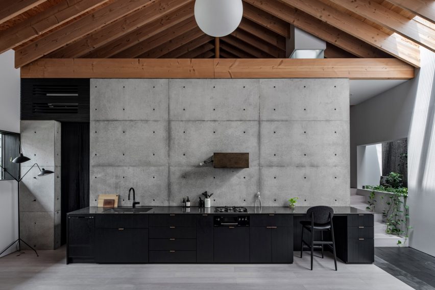 Yamaguchicho House in Japan by Slow