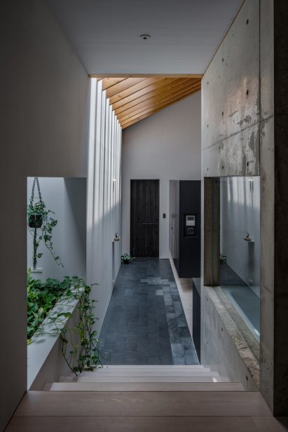Entryway of Yamaguchicho House in Nagoya, Japan