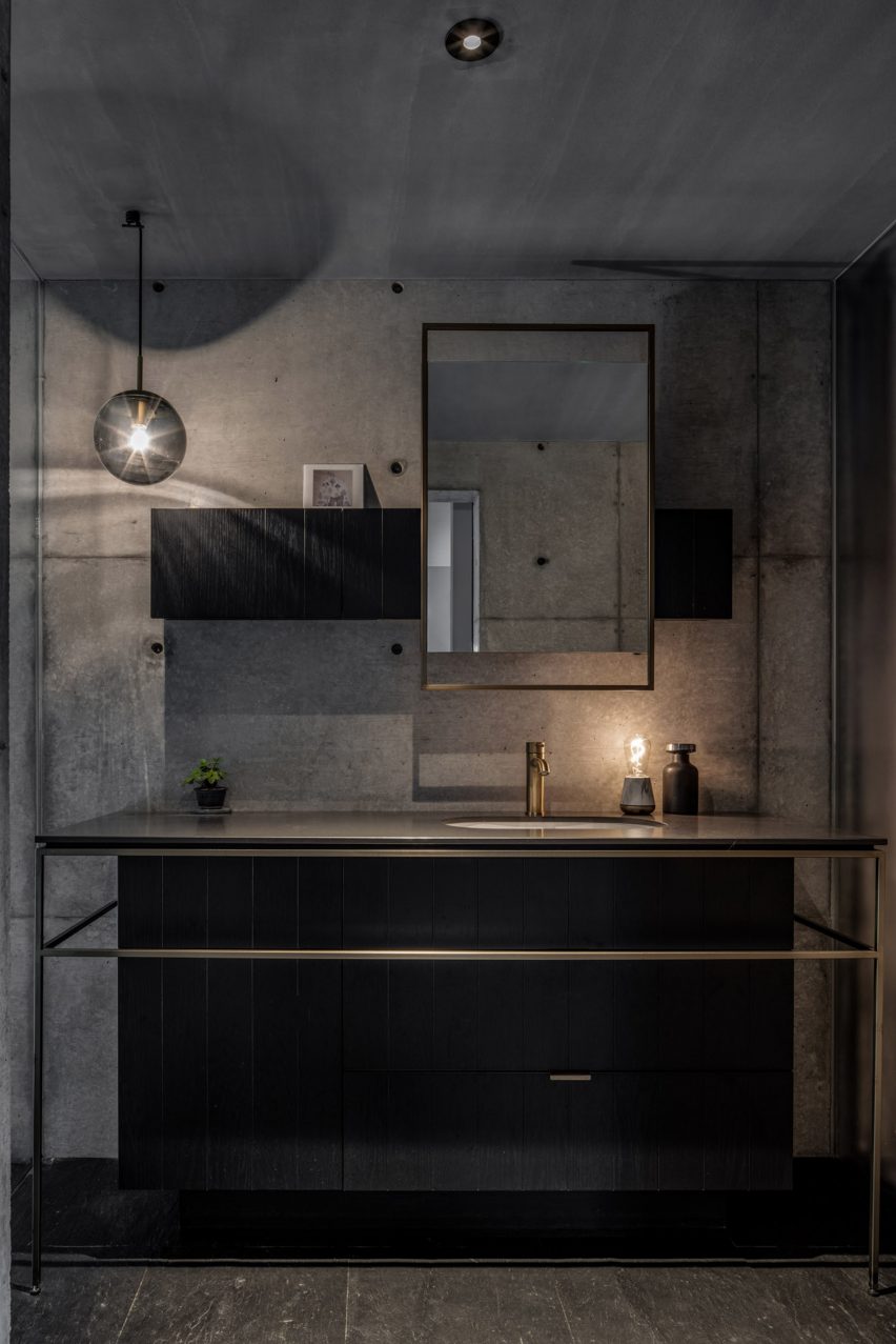 Yamaguchicho House in Japan by Slow