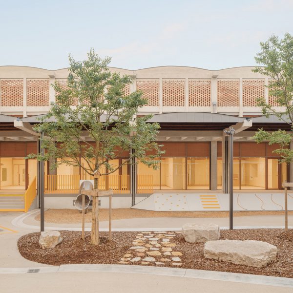 Eugenie Brazier primary school by Vurpas Architectes