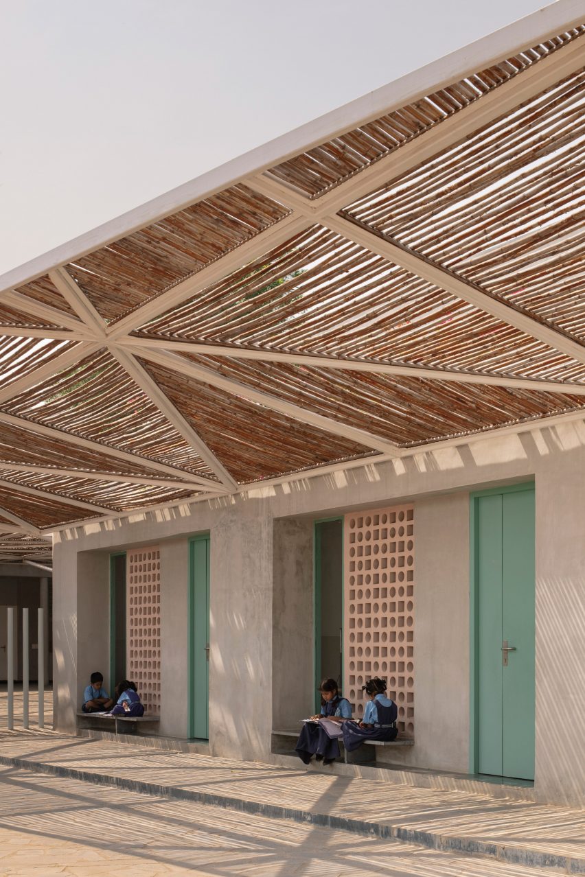 Talaricheruvu Rural School in India by CollectiveProject