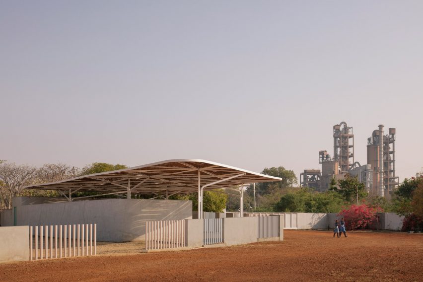 Talaricheruvu Rural School in India by CollectiveProject