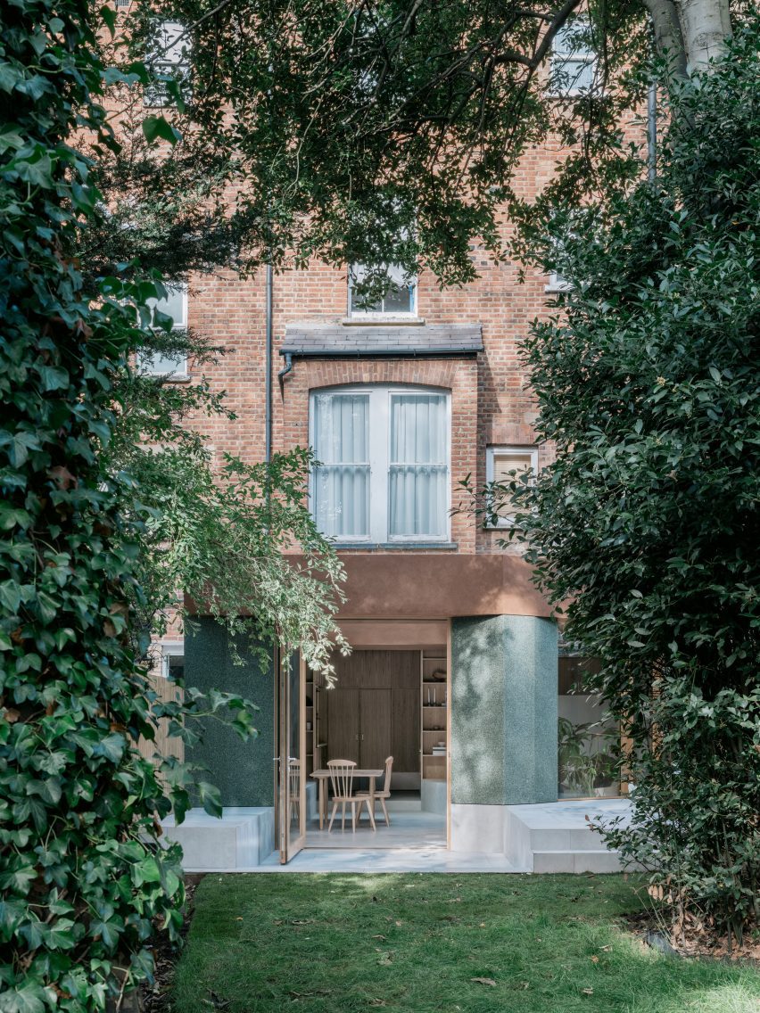 Terzetto flat extension in London by ConForm Architects