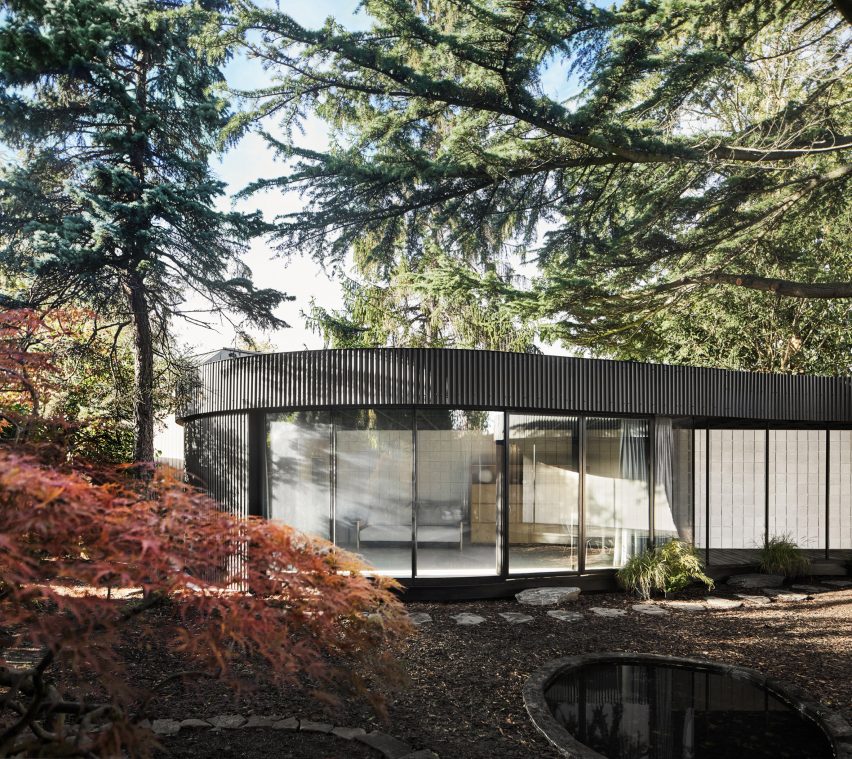A Room Around a Tree in London by Tikari Works