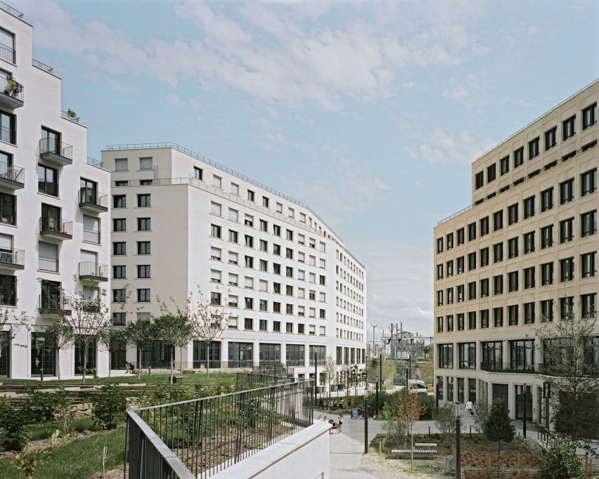 Paris zero-carbon neighbourhood by TVK