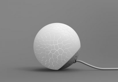 Spherical lamp with a faceted surface