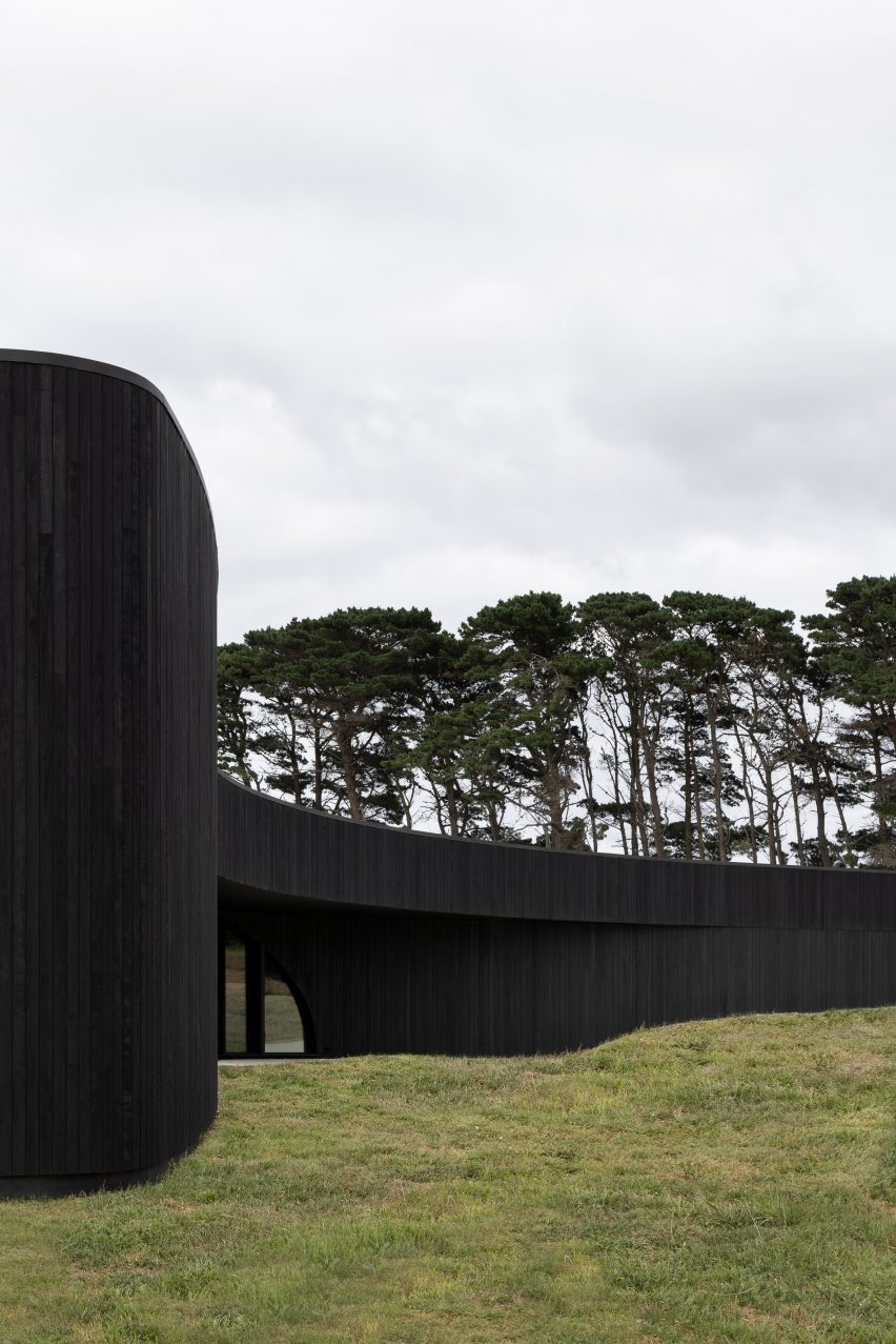 Curved exterior wall of a home in Melbourne