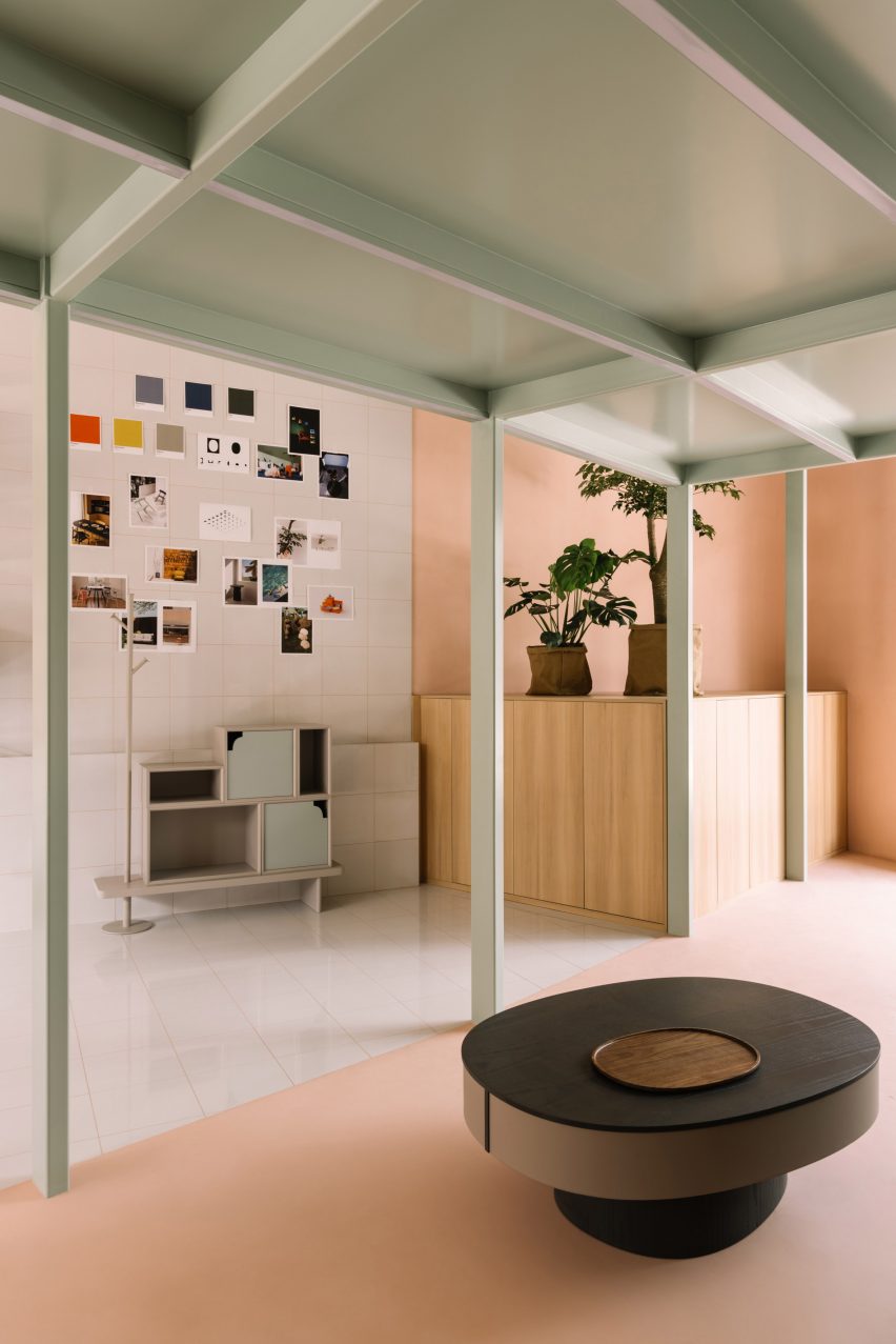 Jianze Showroom in China by Yatofu