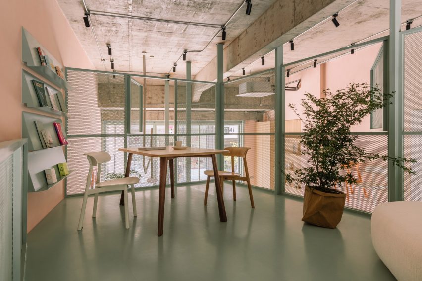 Jianze Showroom in China by Yatofu