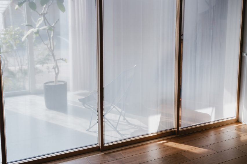 House in Hattori-tenjin by Akio Isshiki Architects