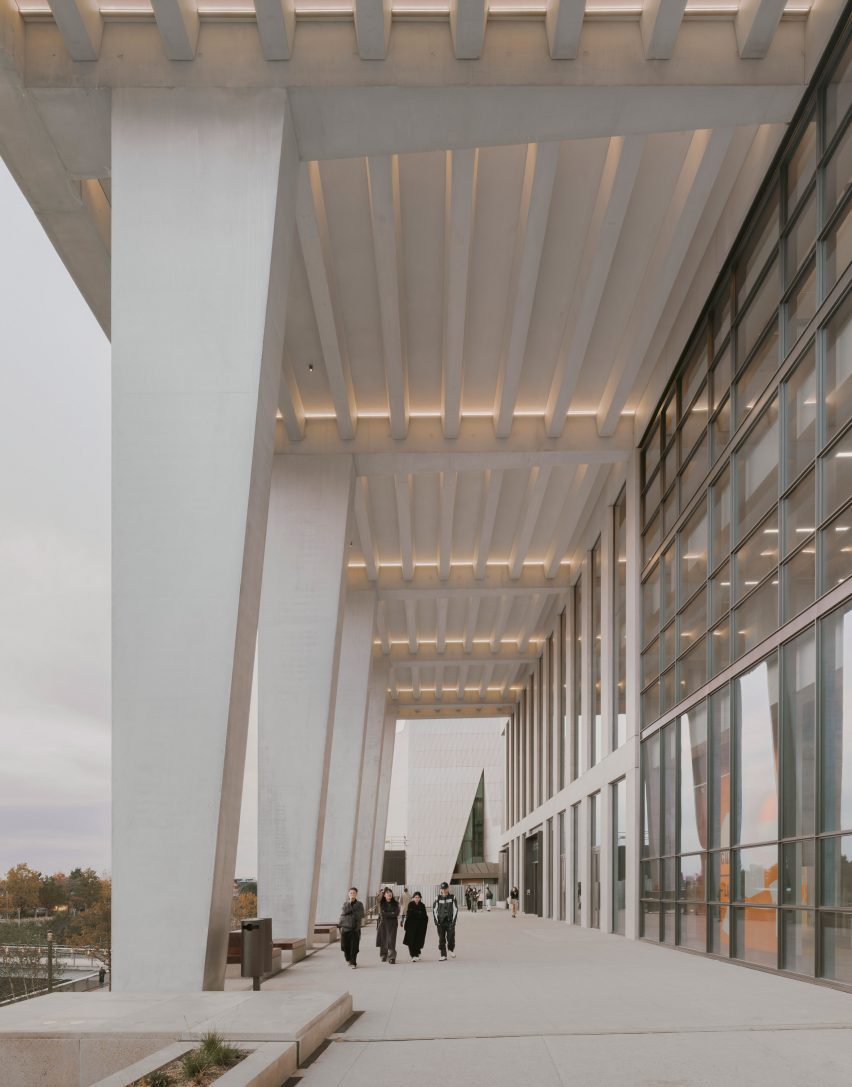 London College of Fashion by Allies and Morrison