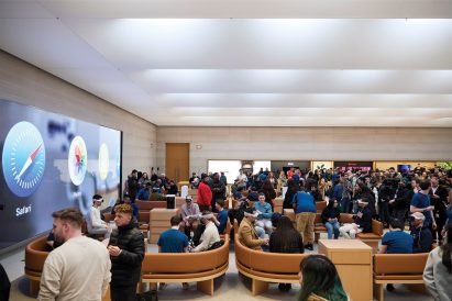 Apple Fifth Avenue store vision pro release