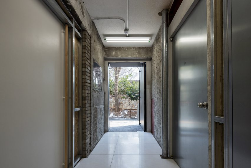 Arario Gallery by Schemata Architects