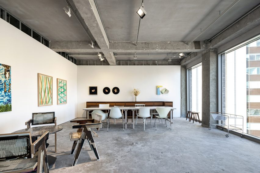Arario Gallery by Schemata Architects
