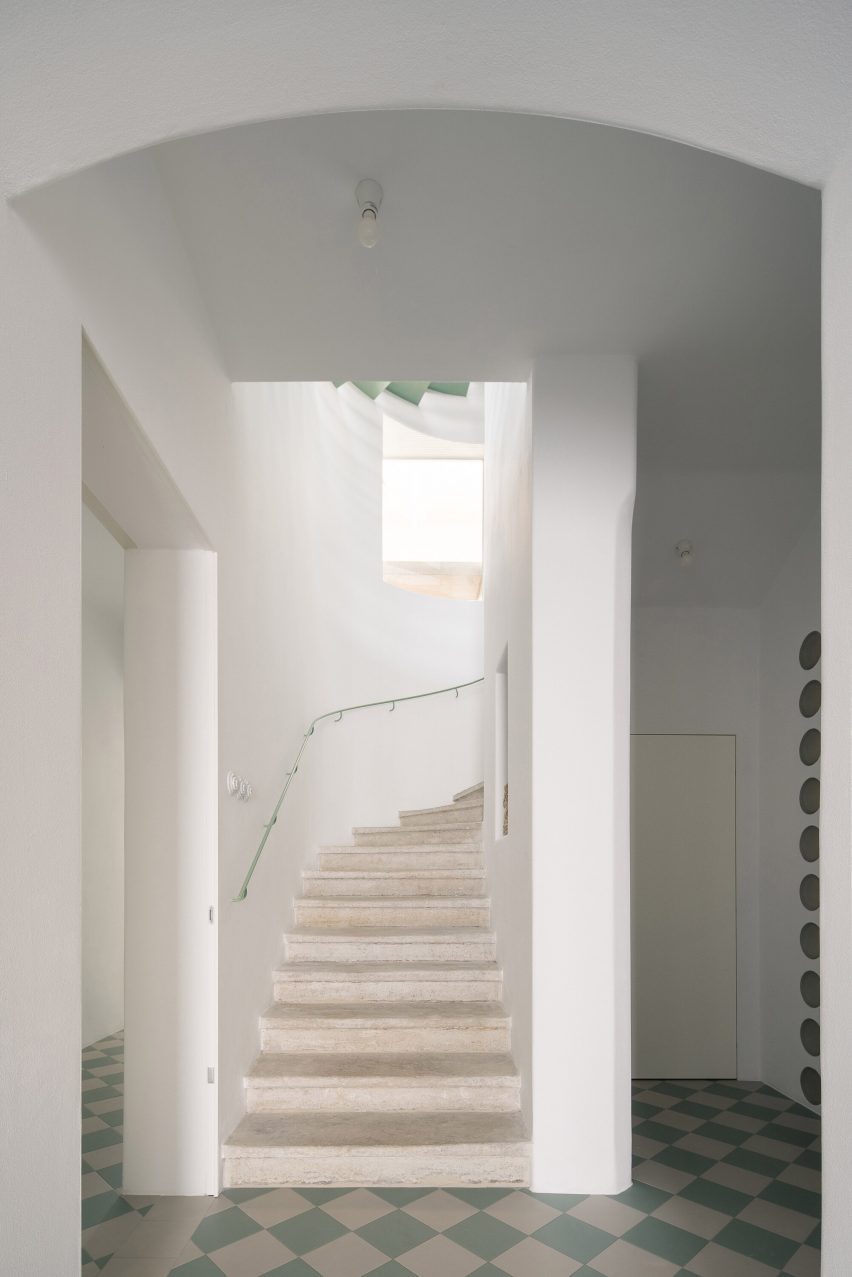 House in Kutná Hora by Byró Architekti
