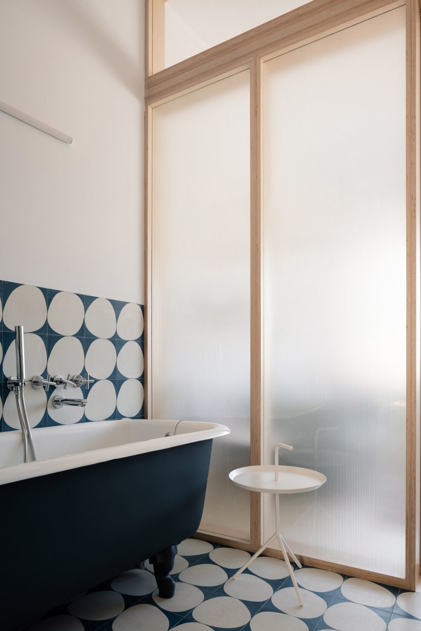 House in Kutná Hora by Byró Architekti