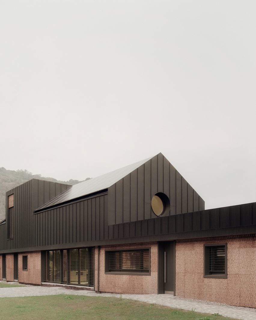 Casa 9 by LCA Architetti