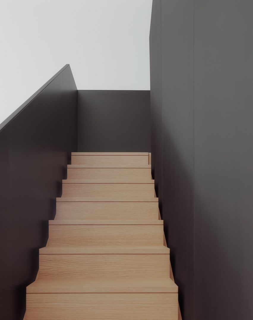 Casa 9 by LCA Architetti