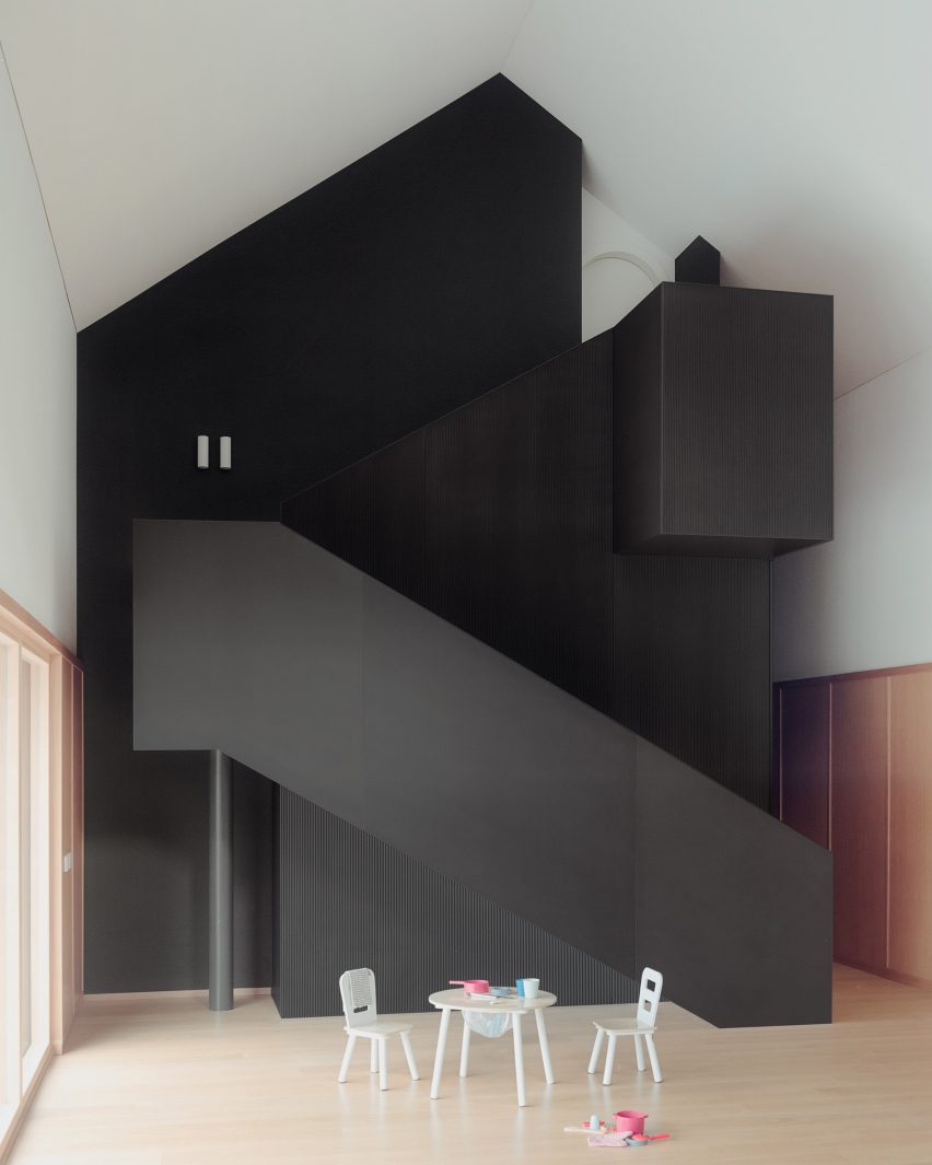 Casa 9 by LCA Architetti