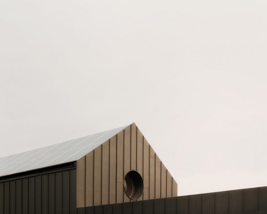 Casa 9 by LCA Architetti