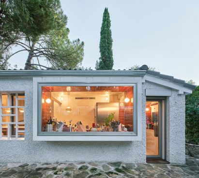 Casamontesa renovation of 1970s bungalow