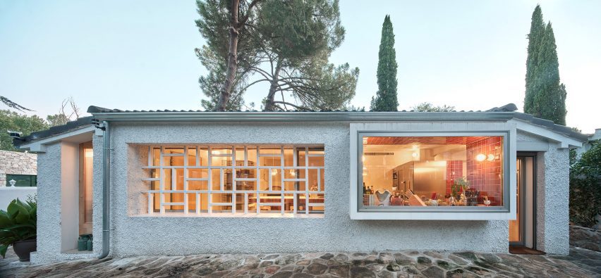 Casamontesa renovation of 1970s bungalow