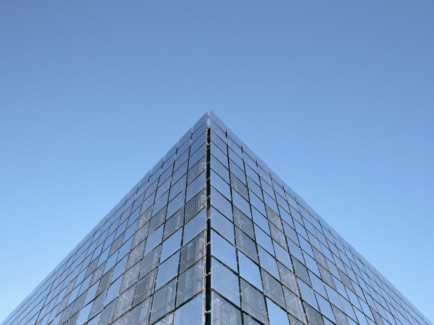 Close up of facade of Central Control Building by Bilgin Architects