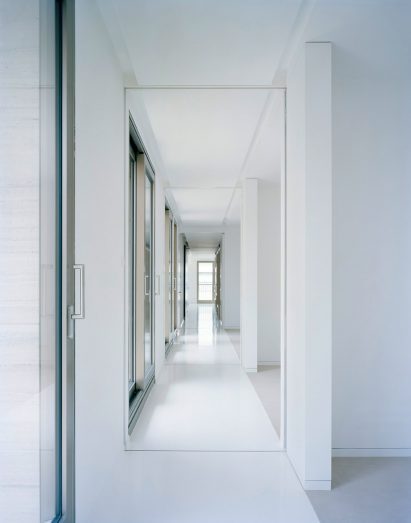 Corian Solid Surface range used in a Berlin apartment