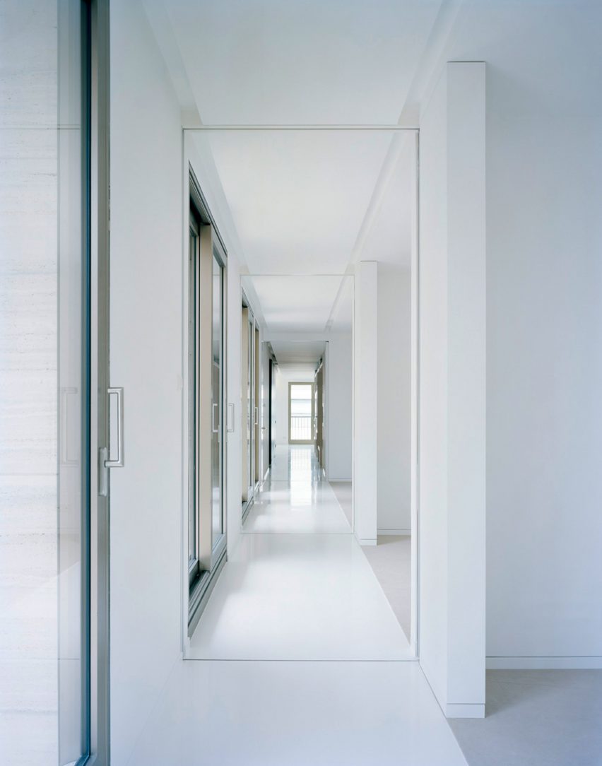 Corian Solid Surface range used in a Berlin apartment