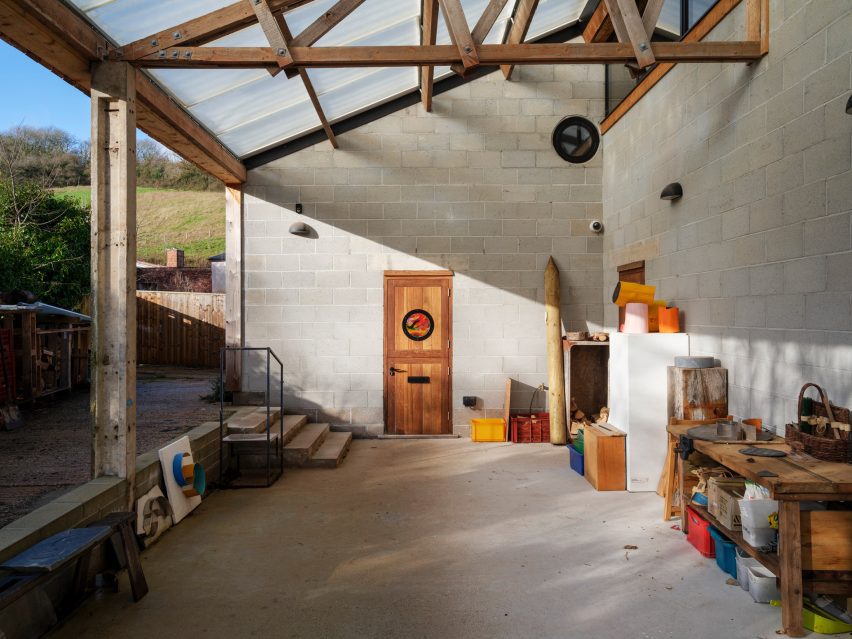 Cowshed by David Kohn Architects