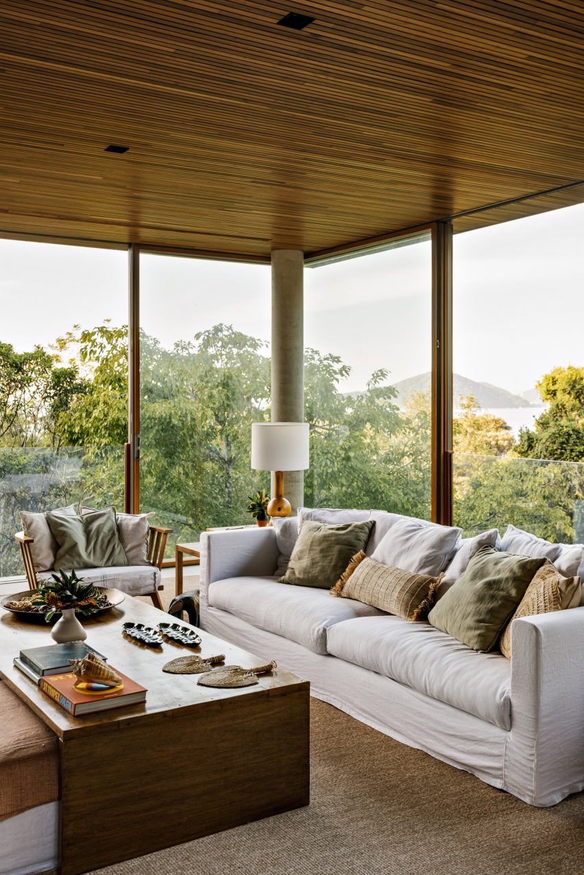 Iporanga House in Brazil