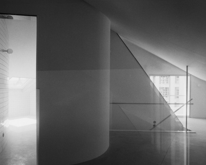 House of many faces by Fala Atelier in Porto