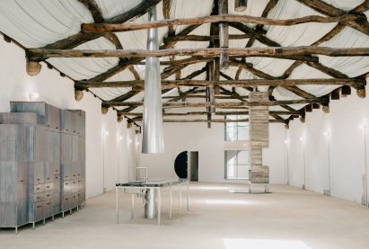 Interior beams and ceiling of the House of many faces by Fala Atelier in Porto